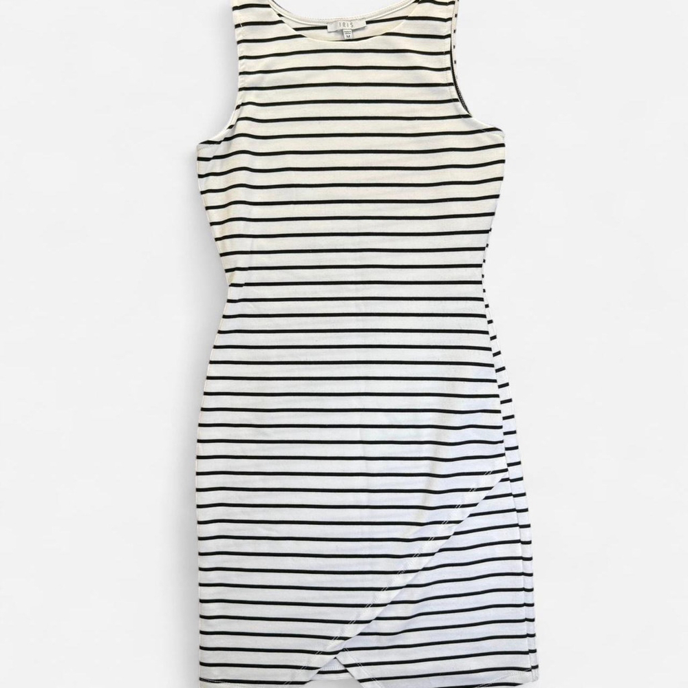 Iris striped dress size Medium (looks like it would fit a small)